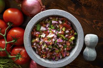 Easy No-Cook Salsa Recipes to Add Spice to Your Snacking