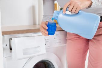 How to Use Downy Rinse & Refresh to Bust Laundry Odor