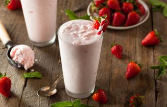 Strawberry Milkshake Recipe That Tastes Like Childhood