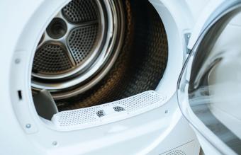 Ultimate Guide to a Cleaner Washing Machine (& Fresher Laundry)