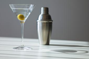Dry Martini Cocktail Recipe — A Beloved Classic for a Reason