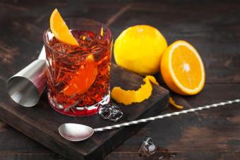 The Bittersweet & Fizzy Negroni Sbagliato Cocktail Recipe