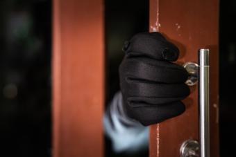 You Can Help Prevent Break-ins: Stop Doing These 13 Things