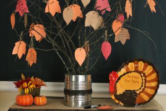 5 Unique Gratitude Tree Ideas for Thanksgiving