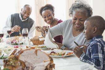 5 Helpful Hacks for Hosting an Allergy-Free Thanksgiving