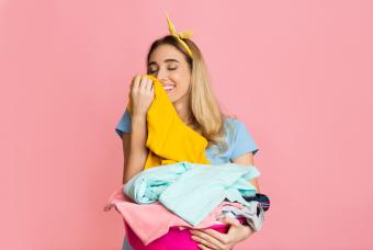 8 Ways to Keep Your Clothes Smelling Fresh Between Washes