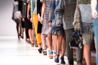 From Catwalk to Sidewalk: 5 Ways That Fashion Trends Start