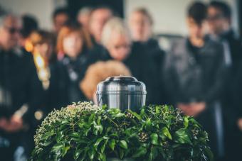 8 Unique Funeral Themes for the Most Meaningful Send-Off